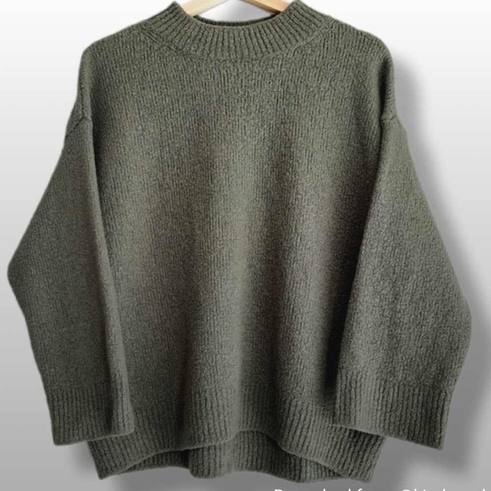 Vince Boxy Women's Olive Sweater